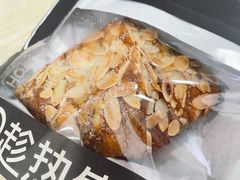 -HOT CRUSH趁热集合·现烤面包(环球港店)