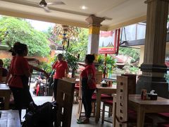 -Warung Babi Guling Ibu Oka 3