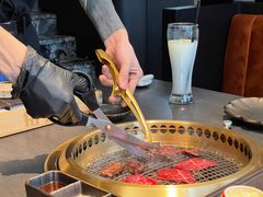 -铭牛烧肉·和牛海鲜自助(高新月牙湖店)