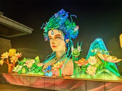 -淄博花灯齐彩城