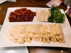 京酱肉丝夹-北李妈妈菜·虾爬子大锅贴(贵和店)