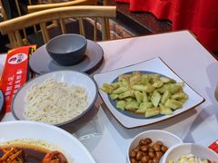 -钳小柒·小龙虾蓝龙王烧烤夜宵(长寿路店)
