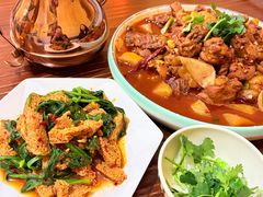 -阿拉木汗餐厅(山大路店)