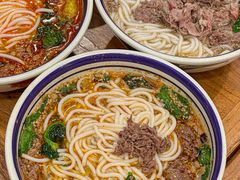 -云阿蛮云南生烫牛肉米线(奉贤路店)