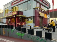 -麦当劳(得来速车道点餐 五里墩店)