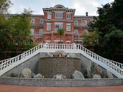 -香港大学
