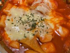 芝士炒年糕-春熙台韩国料理·章鱼肥牛(西丽店)