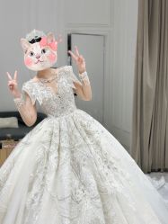 -Renee芮亦婚纱(原丽莎)