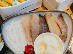 -左庭右院鲜牛肉火锅(金山万达店)