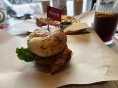 -必胜客(绿地新都会店)