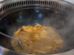 -哈尔滨烧烤·山河村铁锅炖(交大店)