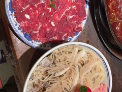 -周小明火锅(黑金冠社区店)