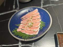 -山川小町·极番烧肉(新地假日广场店)