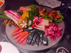 -嘿嘟嘟·肋条烧肉放题(爱融荟城店)