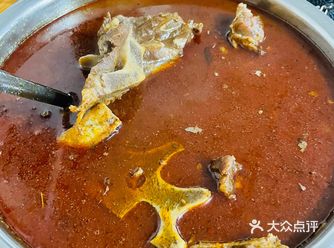 老牌的网红串串，已经火了很多年了