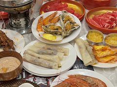 -金马门国际美食百汇(珞喻路店)