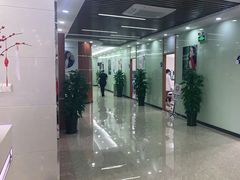 -茂菊口腔连锁(浦东南路店)