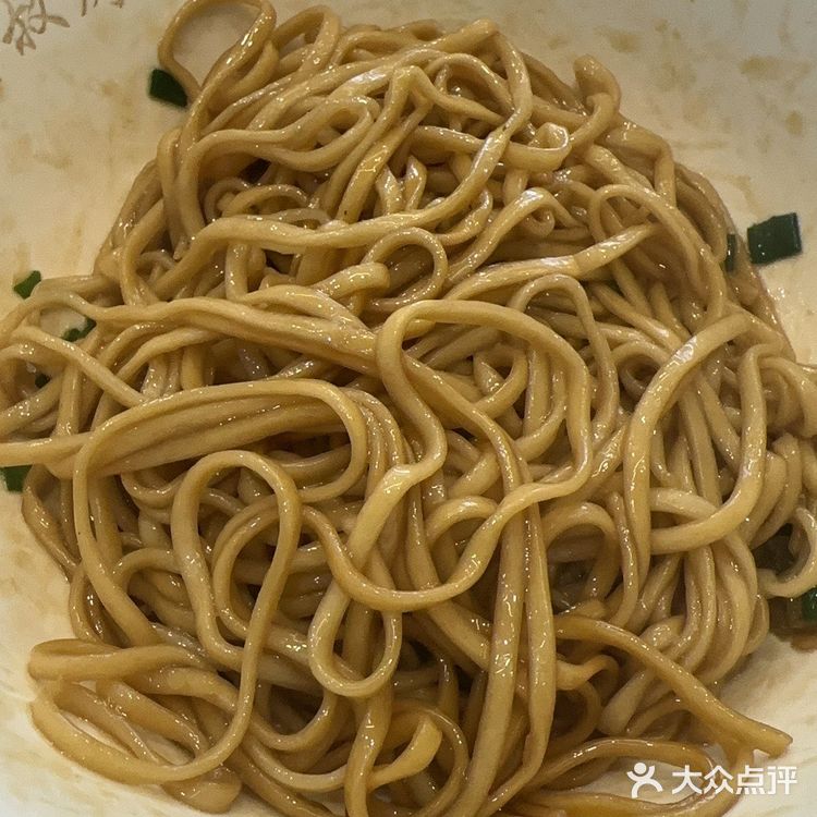 衢周叔烤饼店：满口肉香，香气四溢的拌面与绝妙小烤饼