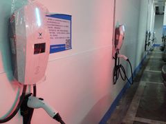 -新世界新丸中心-地下停车场