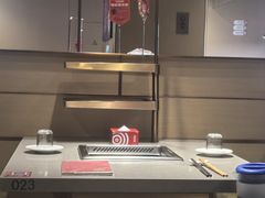-海底捞火锅(曹安公路店)