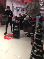 -朗峰专业美发沙龙