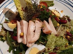 烟熏鸡胸肉藜麦沙拉-LIBERO(张虹路店)