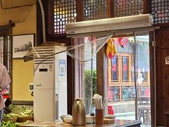 -富正毅三下锅·湘西韵味(天门山索道店)
