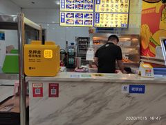 -韦小堡·炸鸡汉堡(中南店)