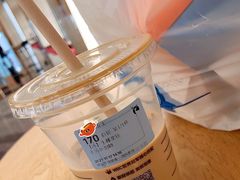-瑞幸咖啡(绿地新都会9号楼店)