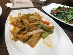 -郑庄脂渣海鲜楼(九水路店)