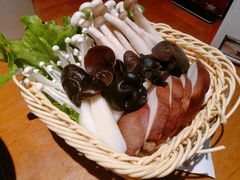 菌菇拼盘-黑鸡小馆(金源店)