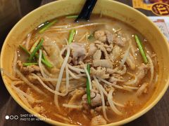 -谭仔云南米线(粉岭车站路店)