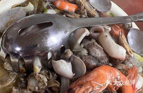 Seafood Stewed Winter Noodles