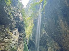-龙水峡地缝景区