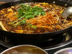 -鸿顺老铁锅美蛙鱼府(解放碑店)