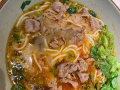 酸汤肥牛圆粉-百春原湖南牛肉粉(百联世纪店)