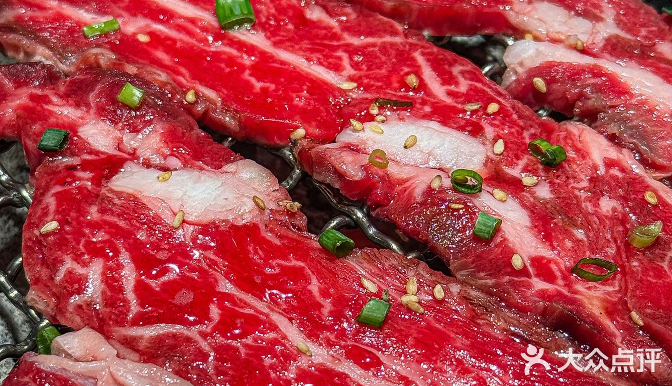 谁懂啊！这家的炭火烧肉香迷糊了🤤🤤