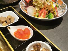 -铭牛烧肉·和牛海鲜自助(高新月牙湖店)