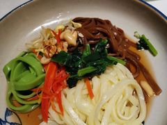 -江城小馆陕南妈妈菜·全球旅行餐厅(钟楼店)