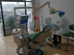 -赫尔森口腔·牙齿种植修复