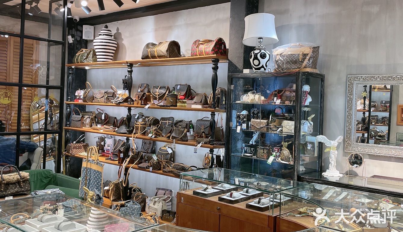 上海四层楼宝藏中古天堂🛍小花中古店