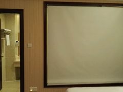 -维也纳酒店(深圳国际会展中心沙井上南店)