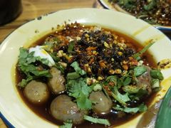 -拈签一笑黄牛肉辣卤串串