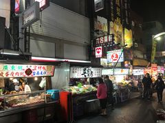 -六合夜市