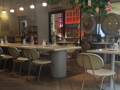 -必胜客(WOW中心城店)