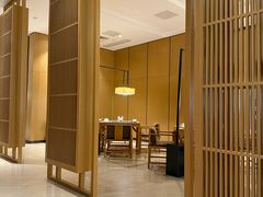 -鱼鲜饭香·招牌汽锅剁椒鱼头王