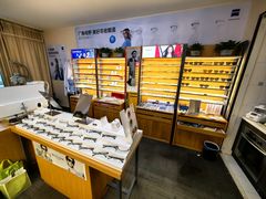 -优医视平价眼镜蔡司依视路折扣工厂店(十里堡店)