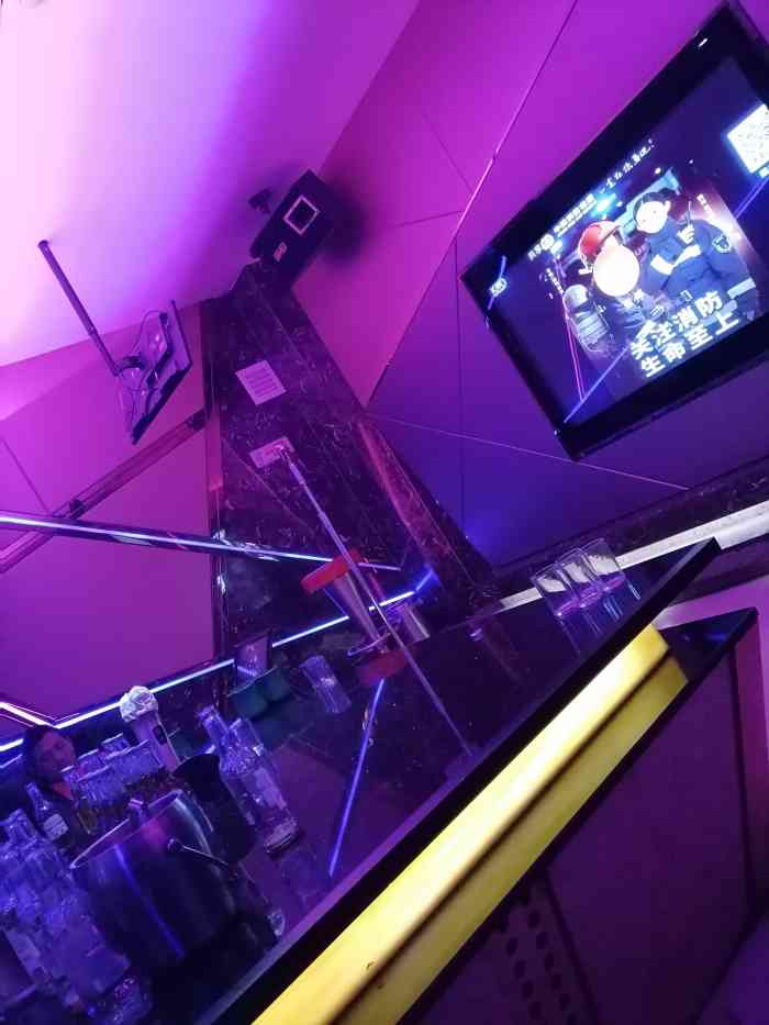 大明星ktv(霖雨路店)-"团购的非常实惠,只是从来没有过小包,提前.