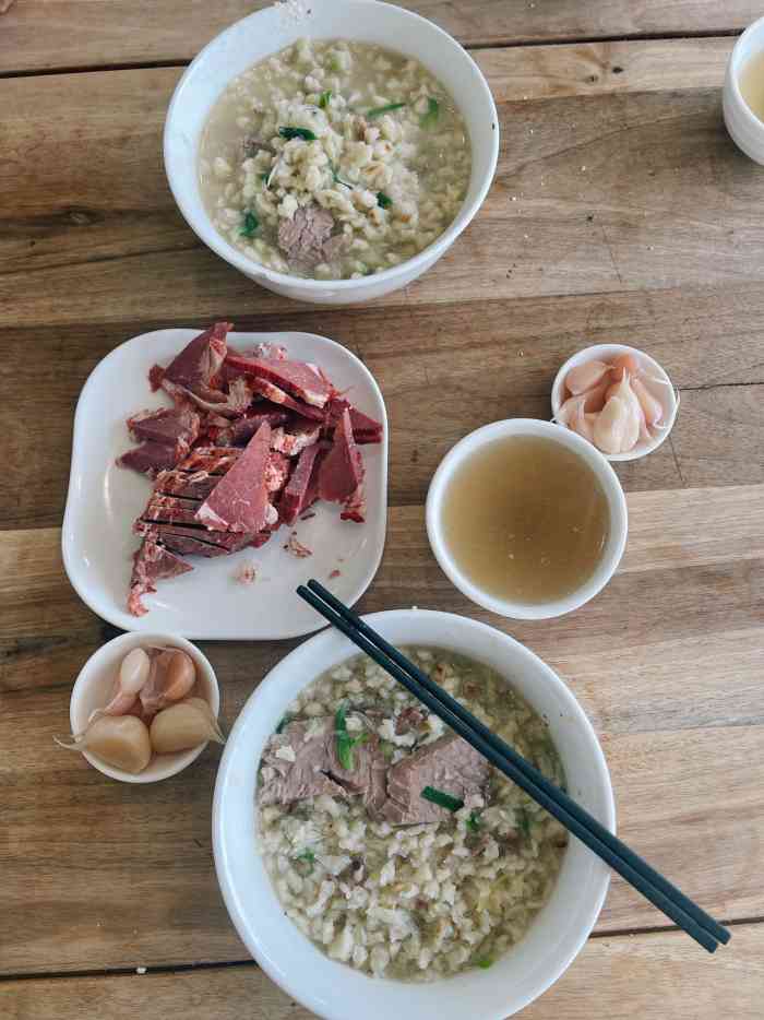 黄家泡馍馆(昆明路总店)-"这家店上次去的时候已经一年多了,今天路过.