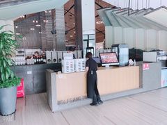 -WOLFGANG PUCK KITCHEN & BAR(迪士尼小镇店)